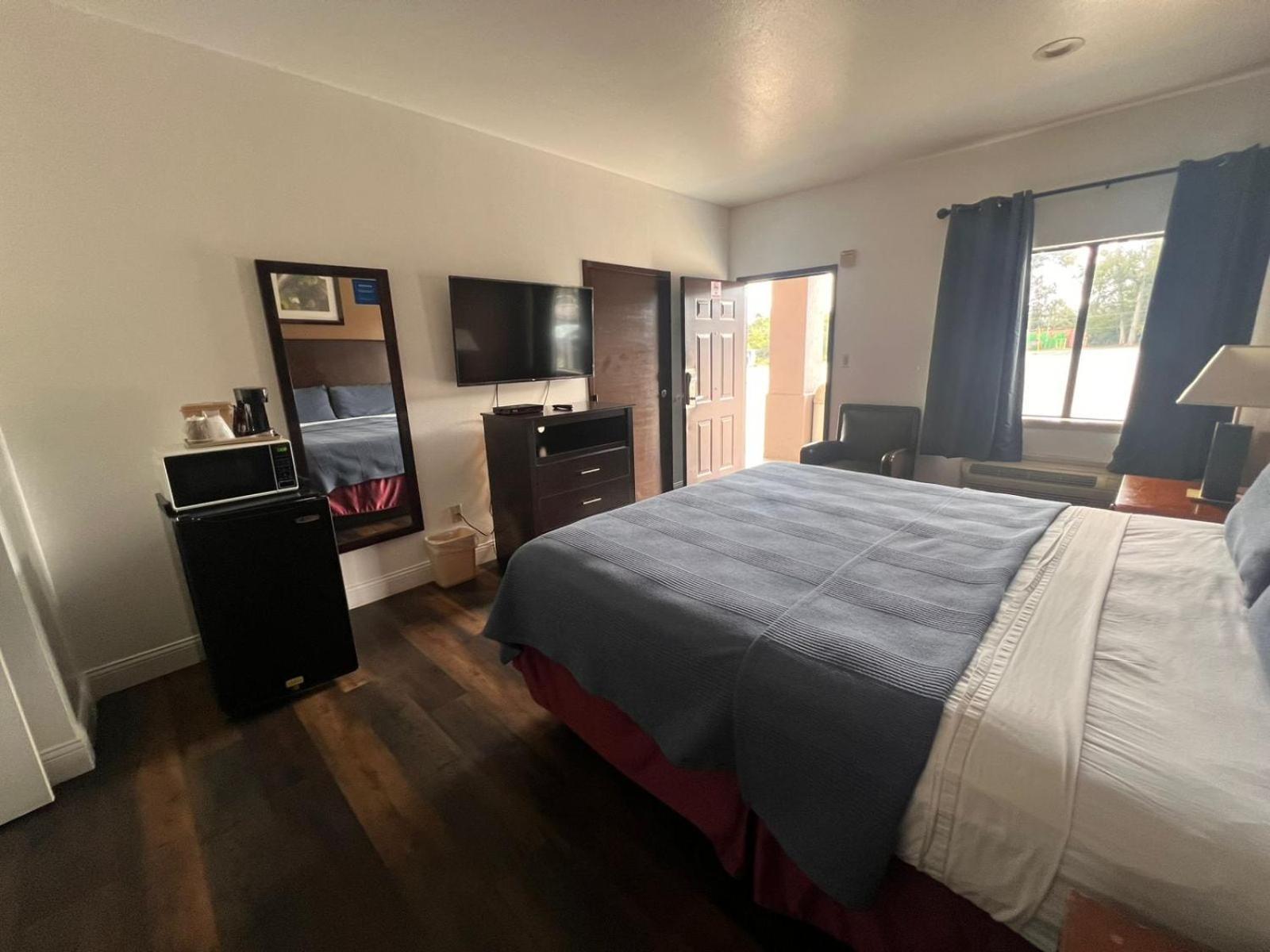 Budget Inn By Oyo San Augustine Extérieur photo