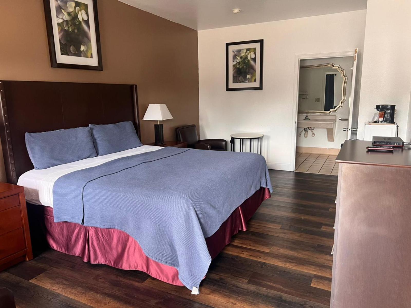 Budget Inn By Oyo San Augustine Extérieur photo