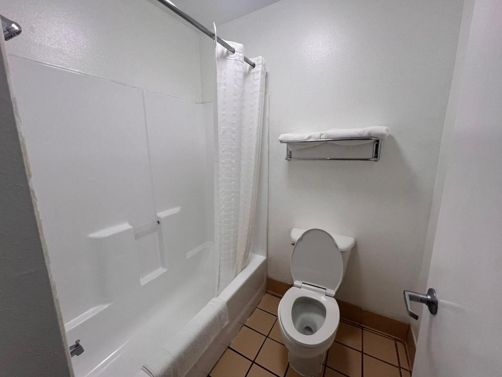 Budget Inn By Oyo San Augustine Extérieur photo