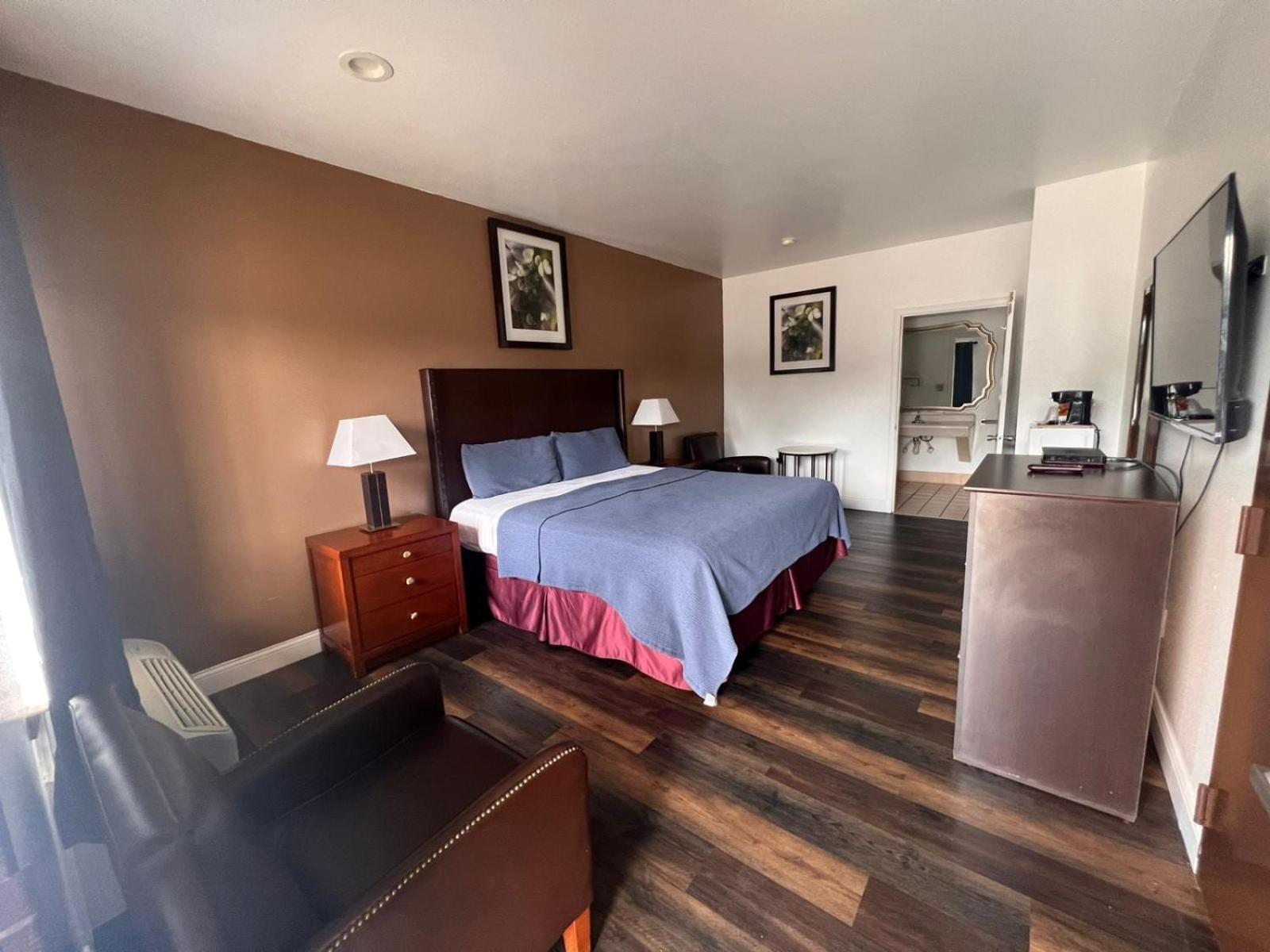 Budget Inn By Oyo San Augustine Extérieur photo